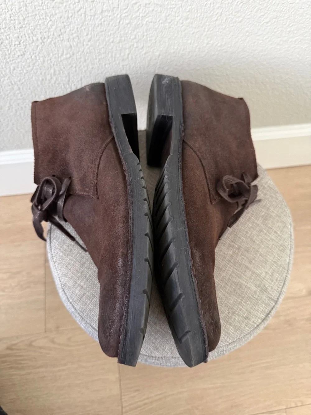 John Varvatos Brown Suede Leather Men’s lace Chukka Boot 9.5 M